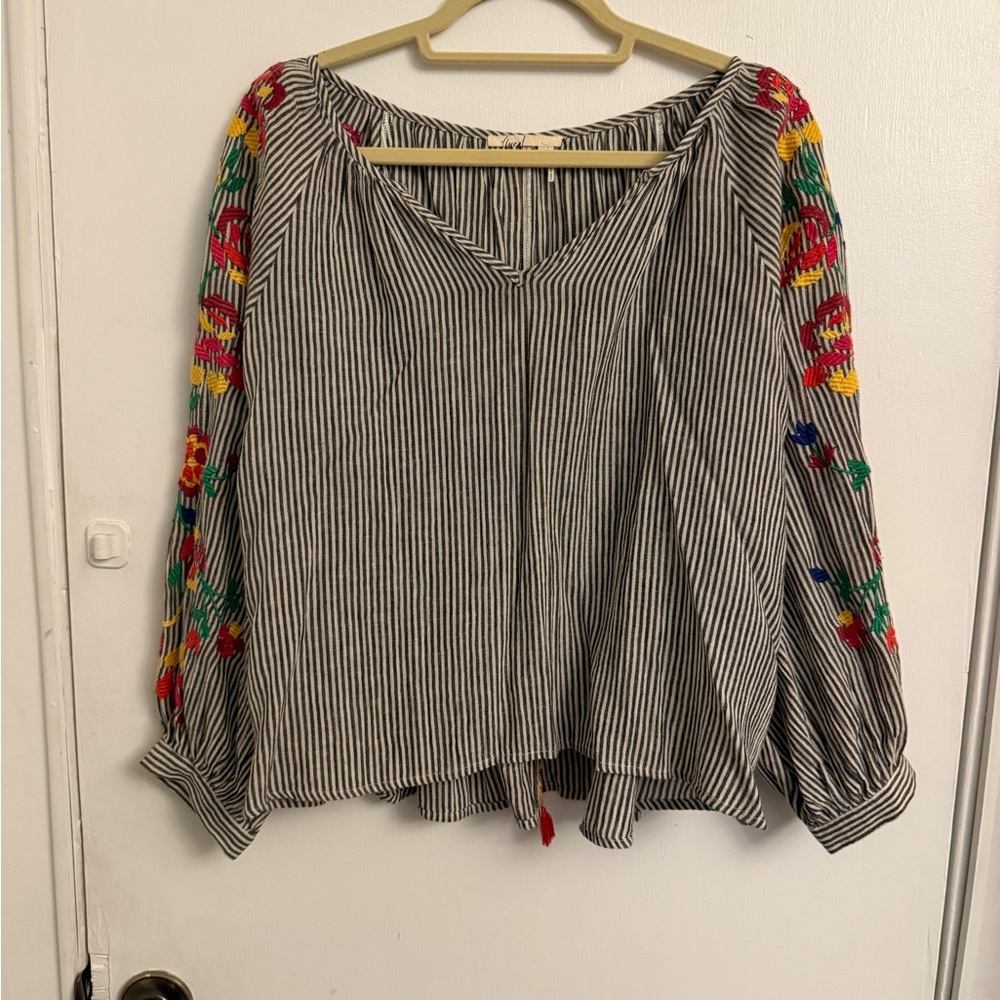 Everlane Gray Puff Sleeve Blouse with Tie Front